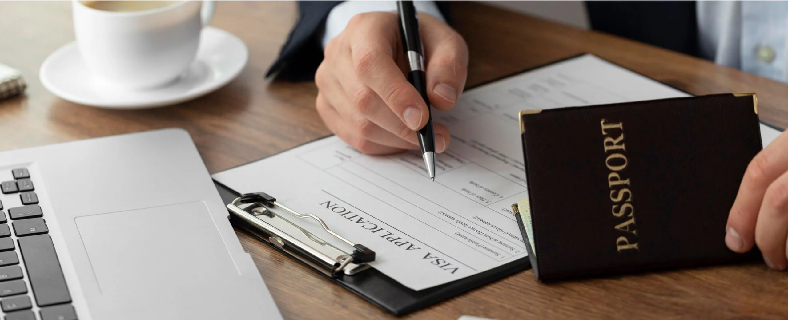Tu residencia legal, gestionada por profesionales​